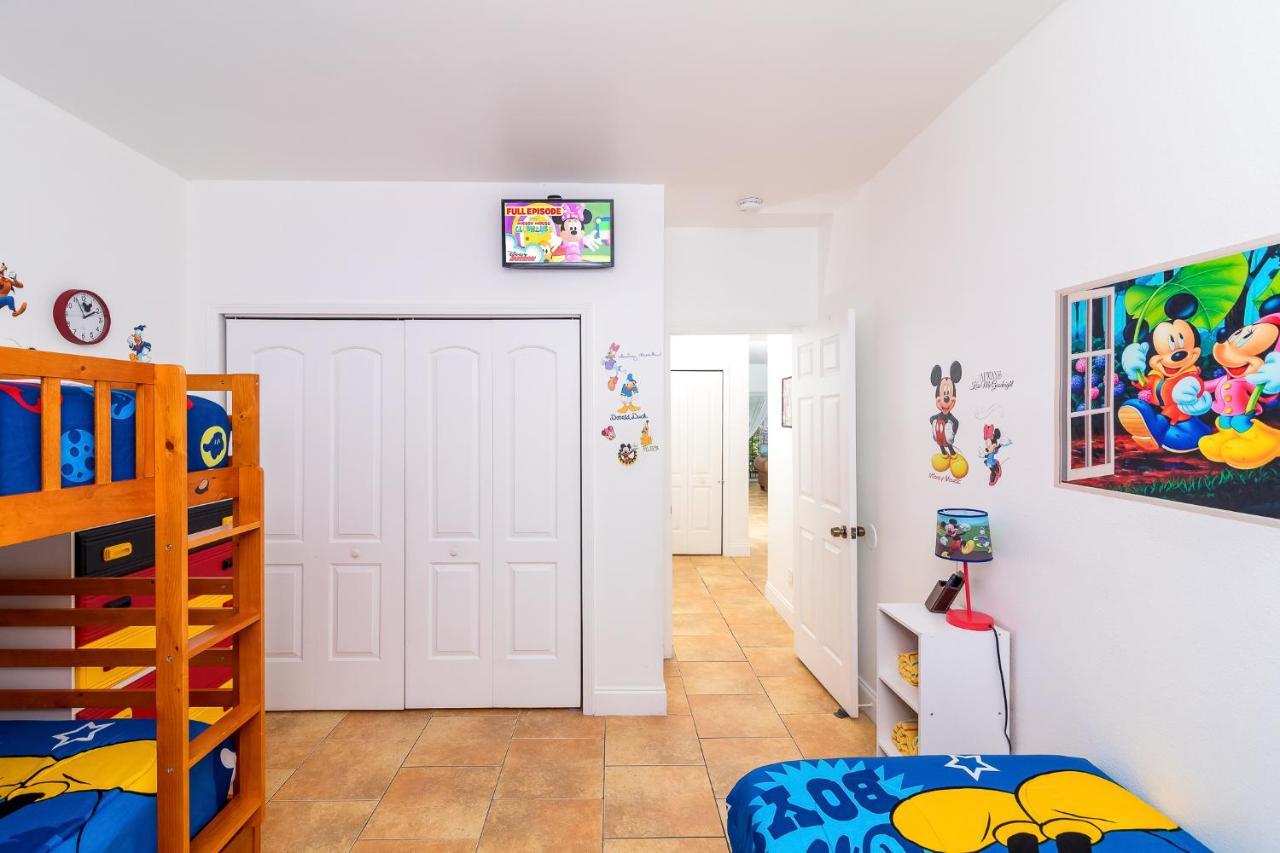 Cozy And Comfortable Apt Near Apartment *