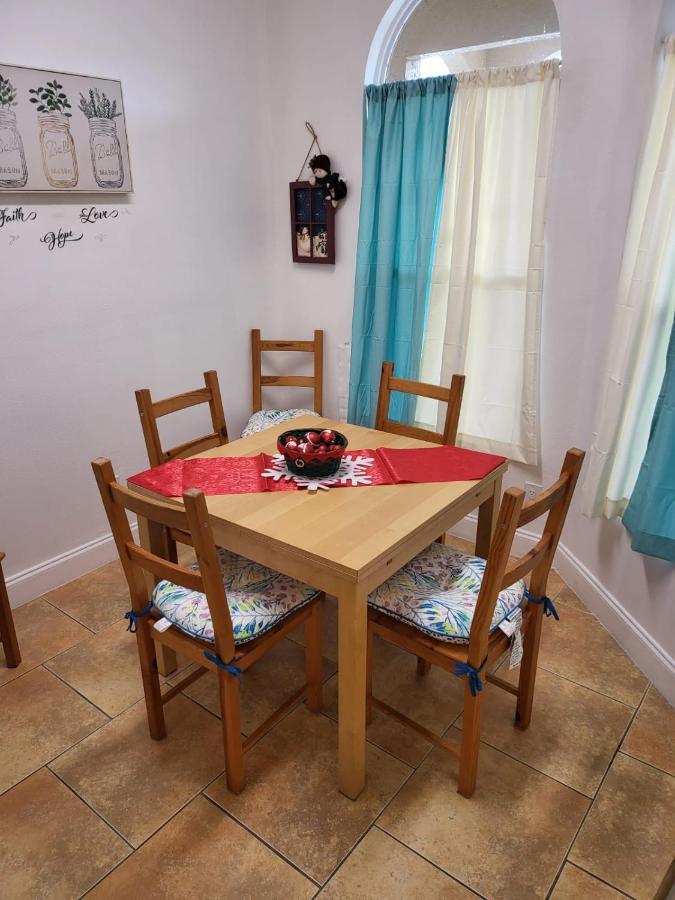 Cozy And Comfortable Apt Near Kissimmee