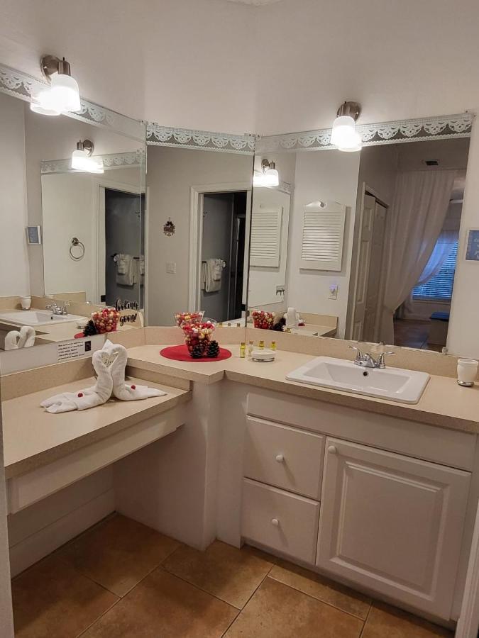 Cozy And Comfortable Apt Near